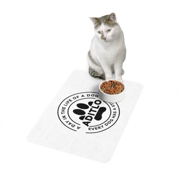 Personalized Pet Food Mat, Dog Feeding Mat with Paw Print Design, Gift for Dog Lovers, Dog Accessories, Home Decor - Image 3